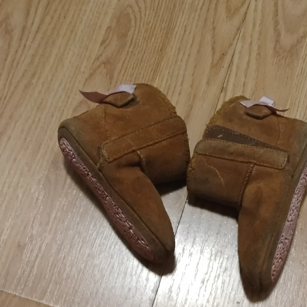 Ugg Girls Brown Leather Fur Lined Pink Bow Back Boots Balletcore Sz 4-5